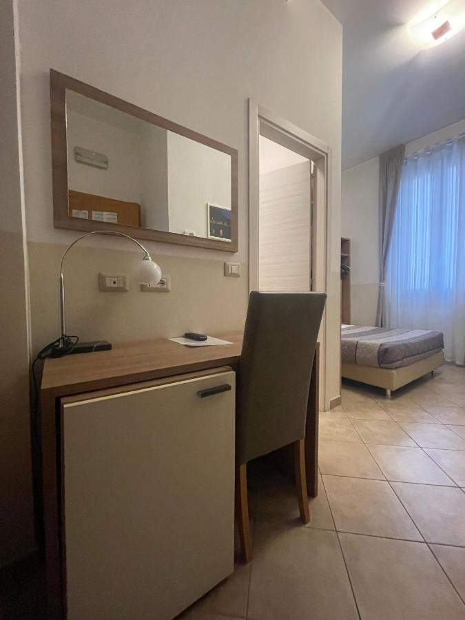 Hotel Montecarlo Μιλάνο Εξωτερικό φωτογραφία