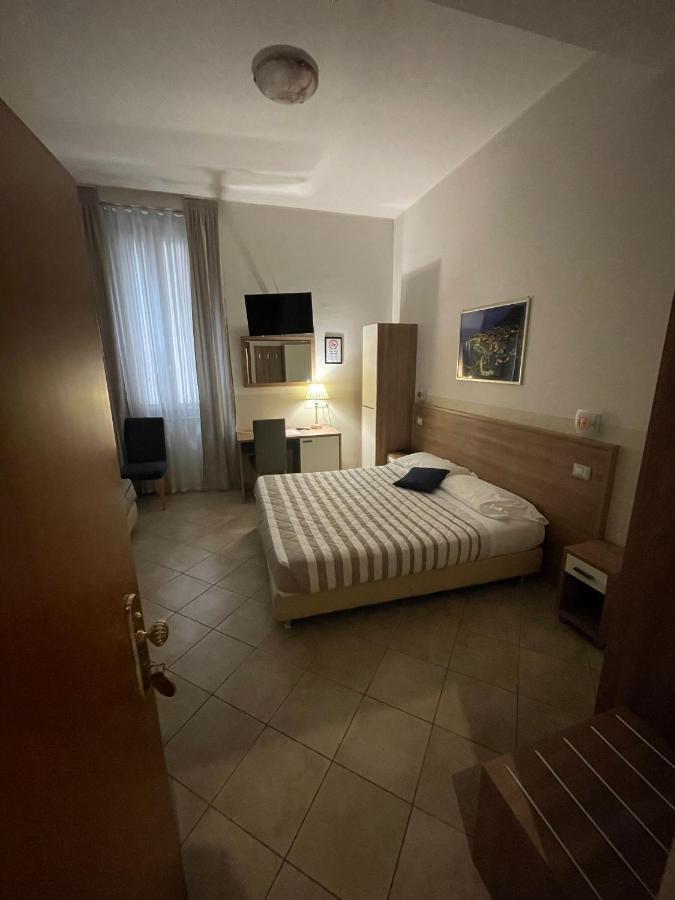 Hotel Montecarlo Μιλάνο Εξωτερικό φωτογραφία