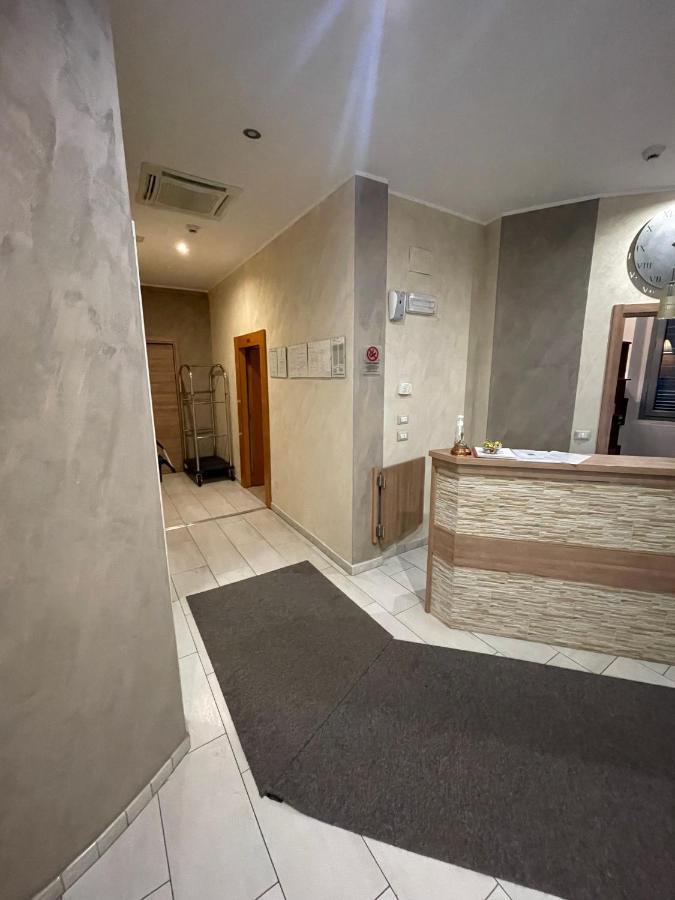 Hotel Montecarlo Μιλάνο Εξωτερικό φωτογραφία
